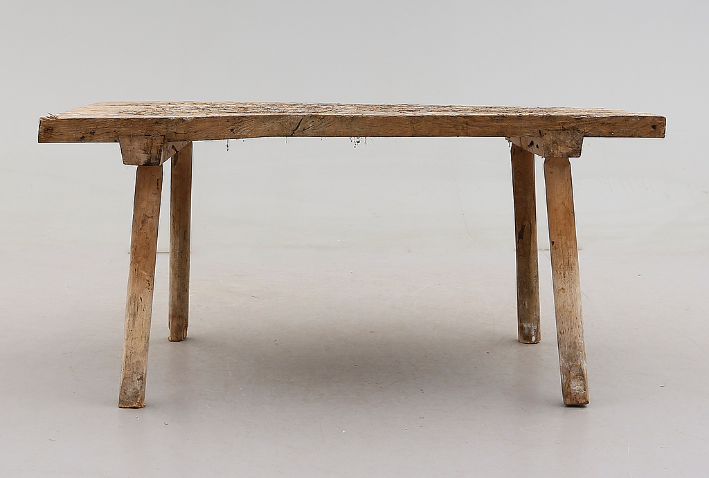 A circa 1800 worktable. Thanks to Richard O. Byrne for digging this up.