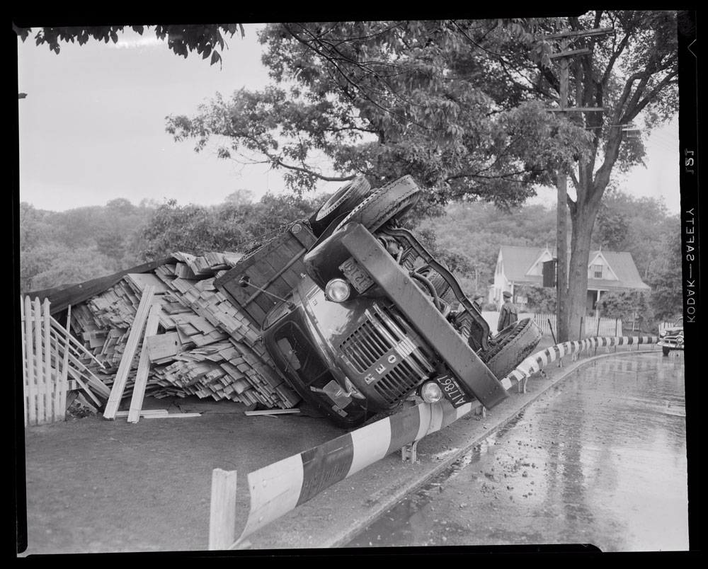 Malden-auto-accident-lumber-truck-1951-01