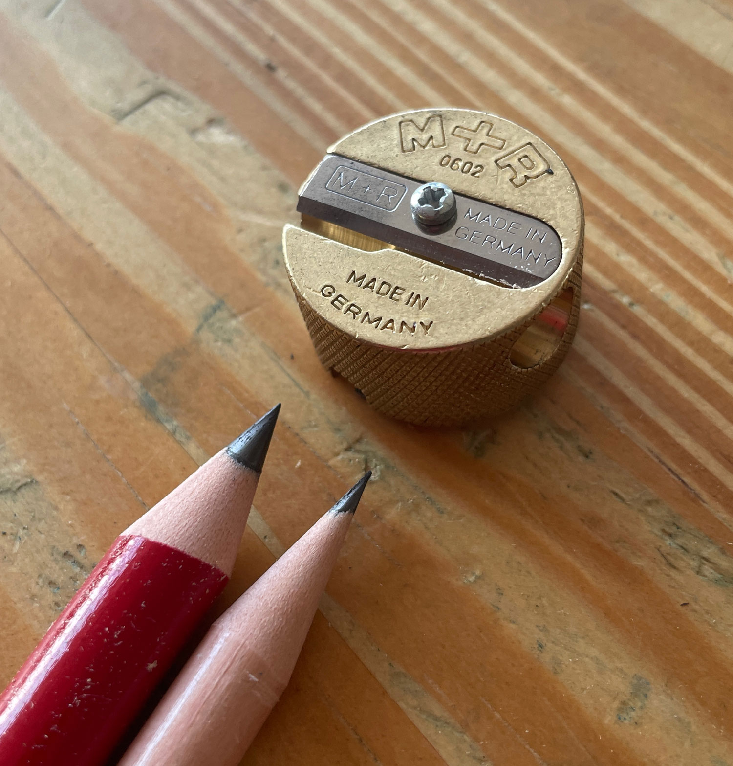 M r pencil clearance sharpener