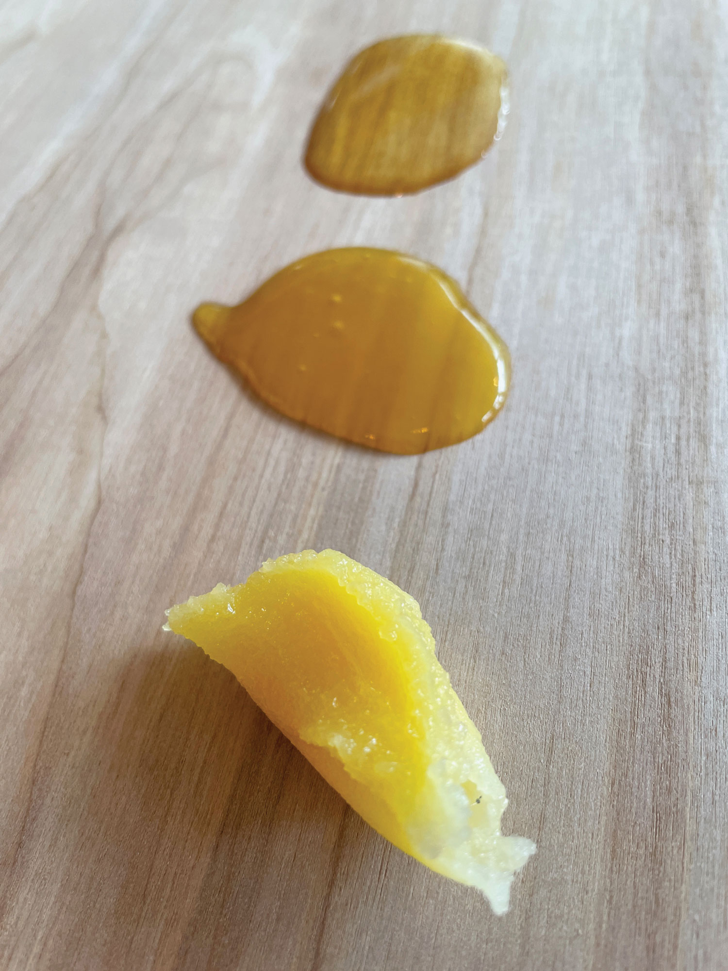 DIY] My first at-home skin experiment: making my own beeswax